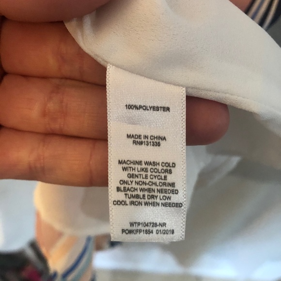 Socialite colorful stripe sleeveless blouse - Picture 3 of 4